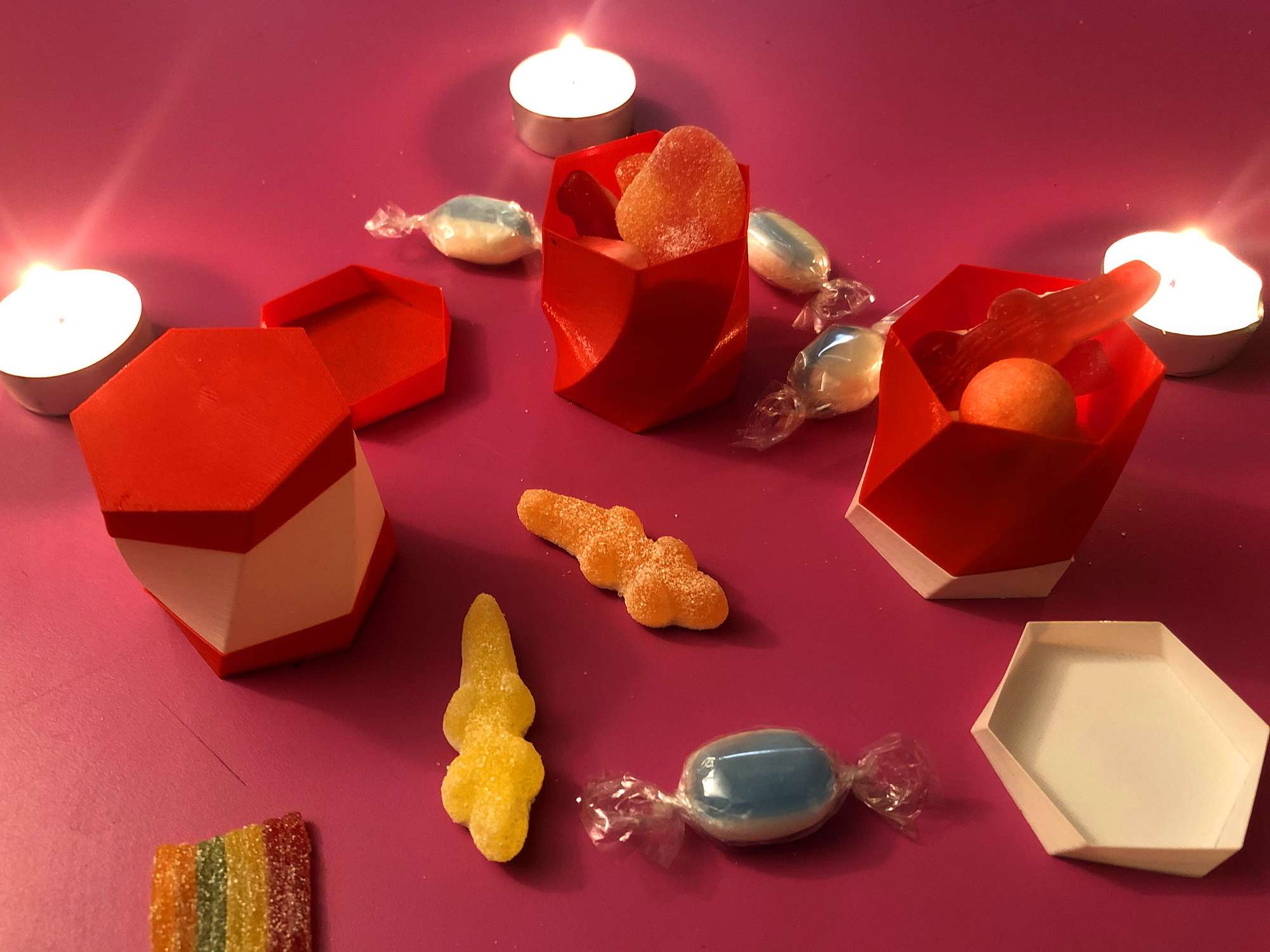 fusiology_twisted_boxes_scene_002 fusiology_twisted_boxes_scene_002